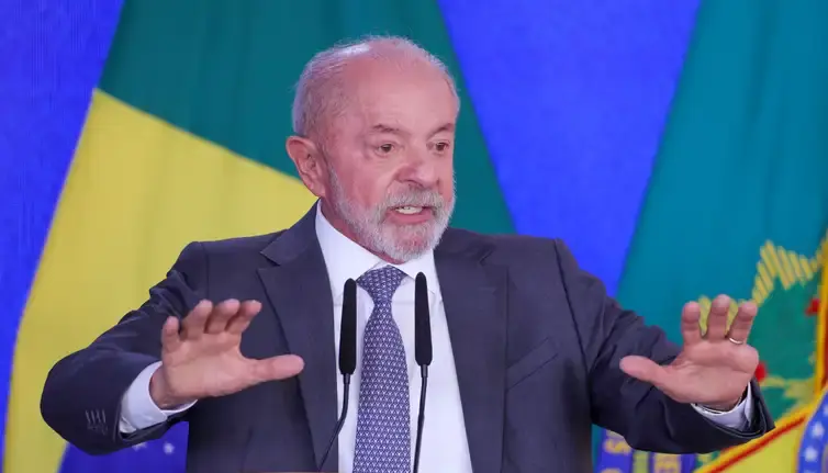 Lula sanciona perdão bilionário de dívidas de MEIs