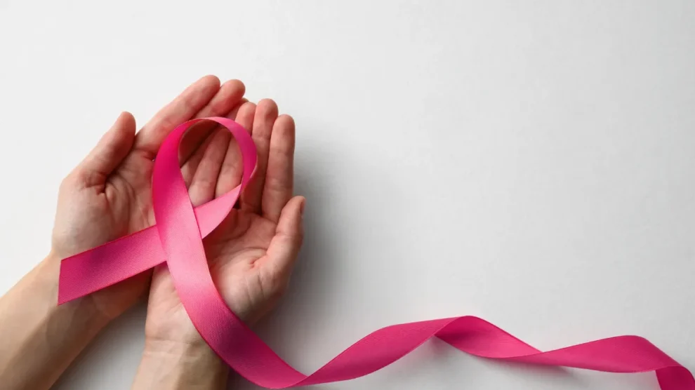 Outubro Rosa: Brasil deve registrar quase 79 mil novos casos de câncer de mama por ano até 2028